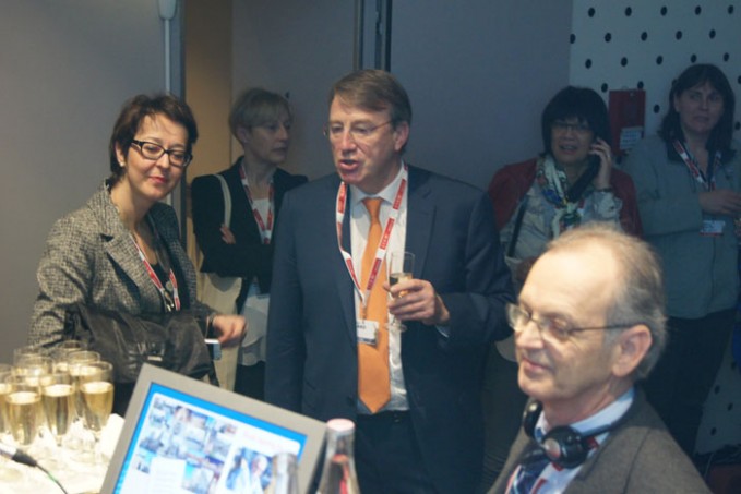 19_roomb-cacvs2016_13